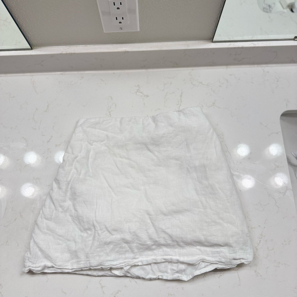 Abercrombie & Fitch White Linen skirt